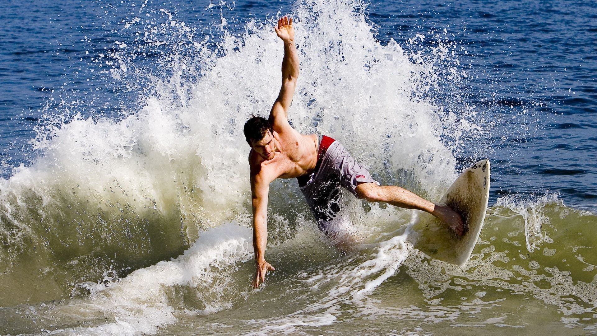 开云在线直播-红与黑,王皓的德国战车,如何碾过东瀛武士的樱花阵